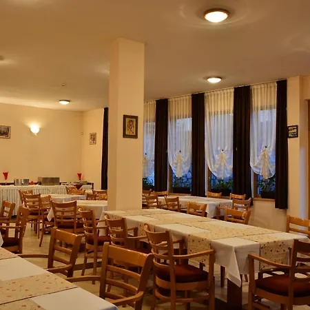 Family Vihren بانسكو