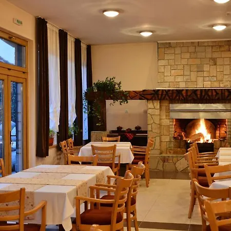Hotel Family Vihren 3*